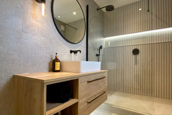 Bathroom sink and counter